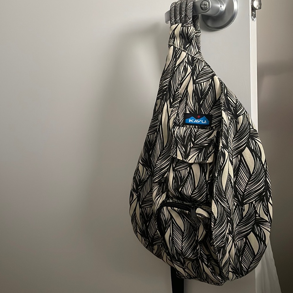 Kavu cross body bag